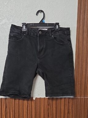 Pull & Bear Men's Black Denim Cut off Shorts Sz 32 [1280]